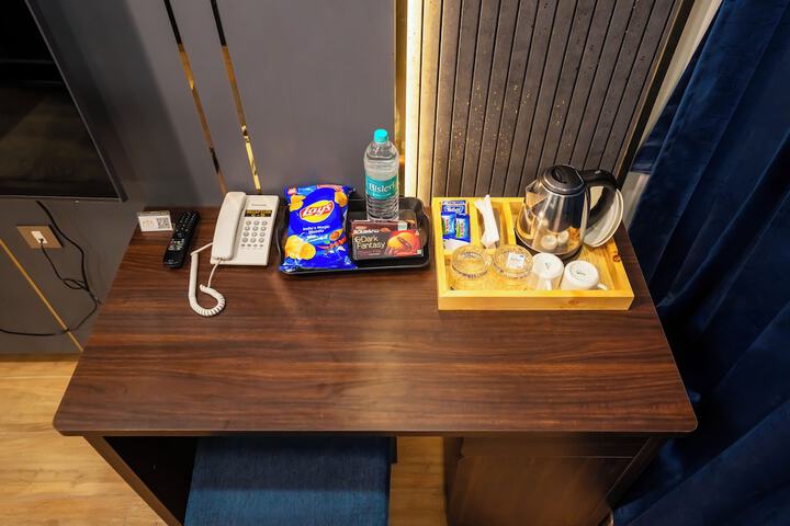 Breakfast/Coffee Service 92 of 136