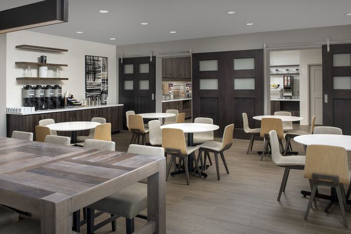 Breakfast area