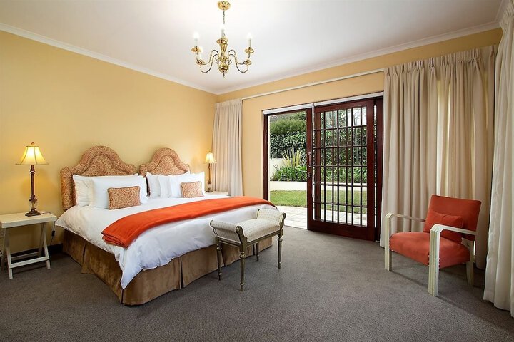 Room 7 of 44