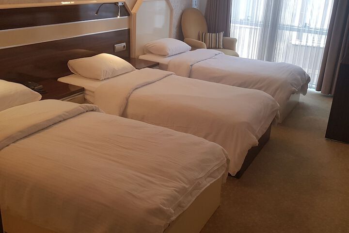 Room 18 of 53