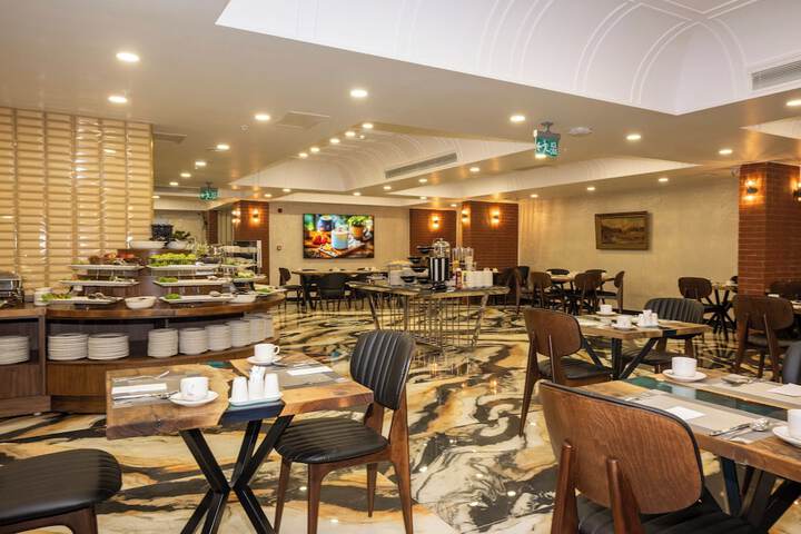 Breakfast/Coffee Service 38 of 58