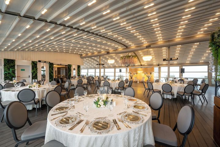 Indoor wedding