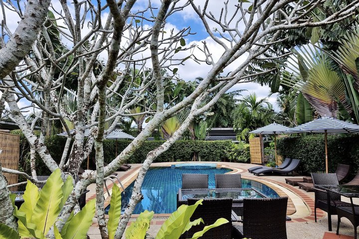 Pool Hotel