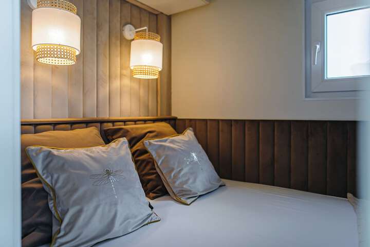 Room 51 of 82