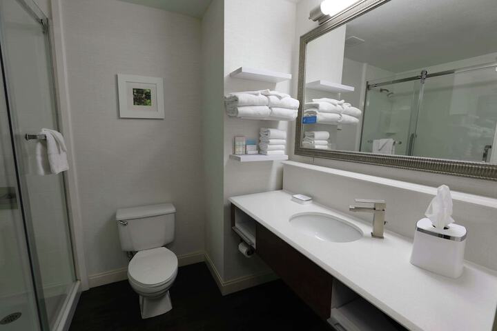 Room 54 of 105