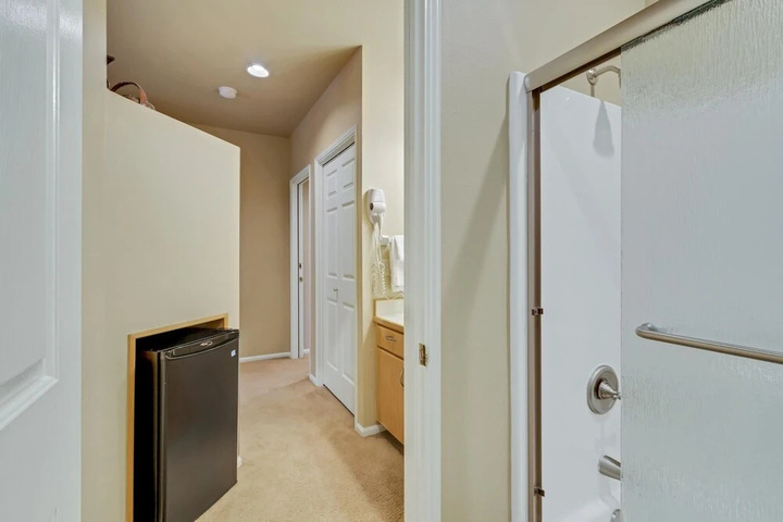 River Ridge 332b