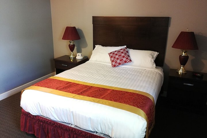 Room 3 of 12