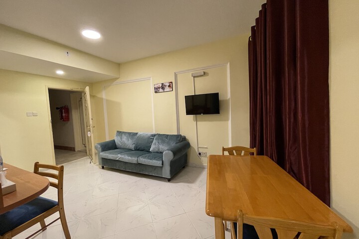 Room 61 of 103