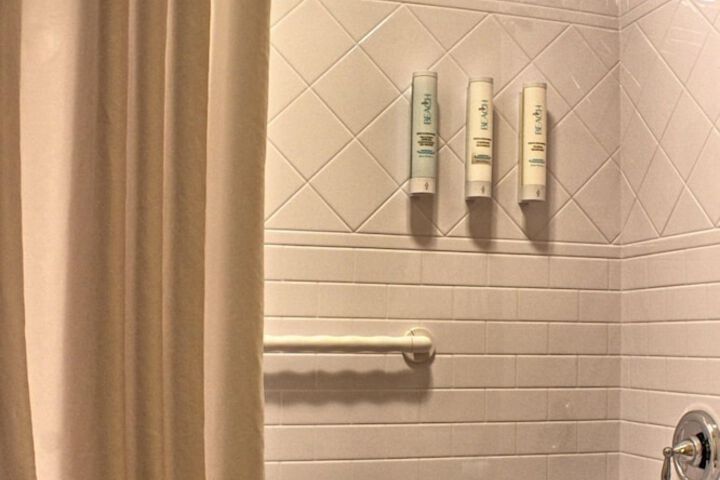 Room 22 of 42