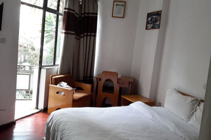 Room 5 of 24