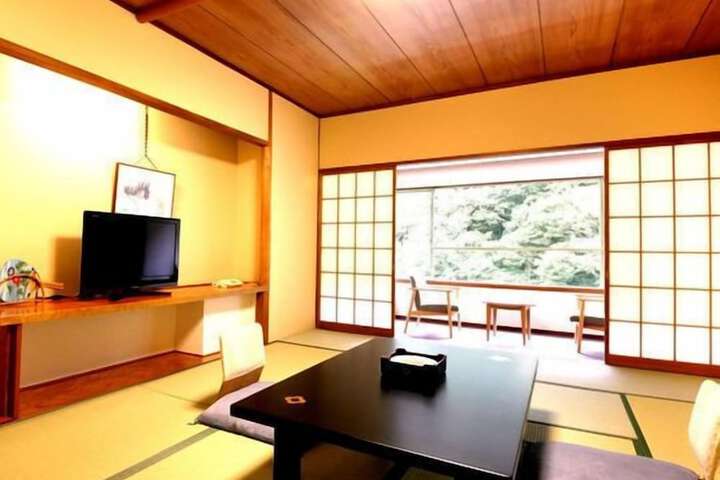 Room 19 of 43