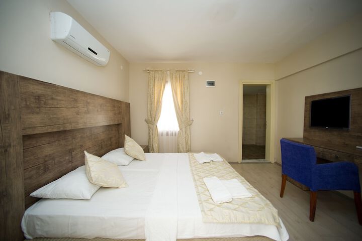 Room 7 of 22