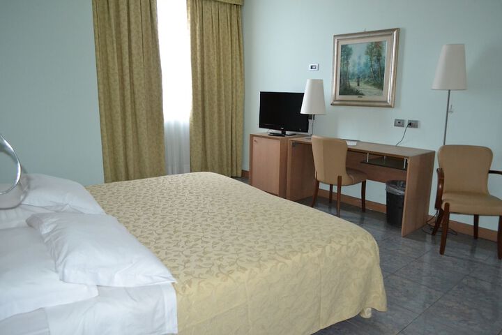 Room 21 of 91