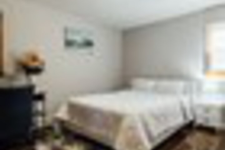 Room 35 of 72