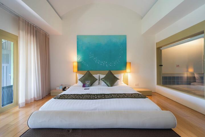 Room 27 of 150