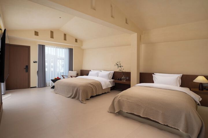 Room 22 of 80