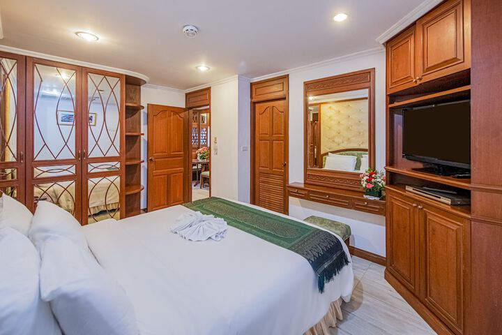 Room 25 of 64