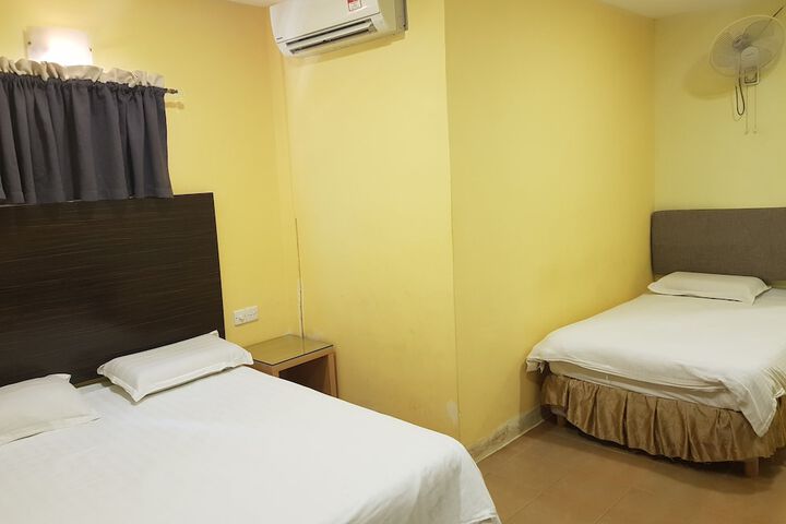 Room 30 of 40