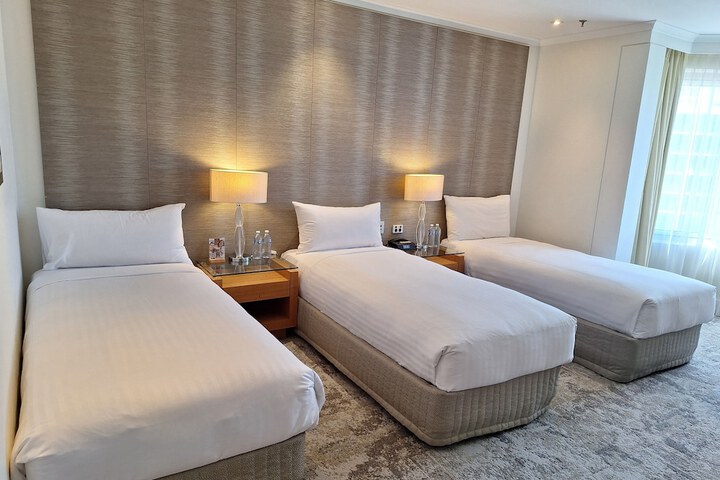 Room 43 of 113