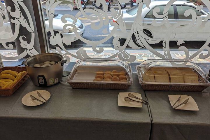 Breakfast/Coffee Service 49 of 60