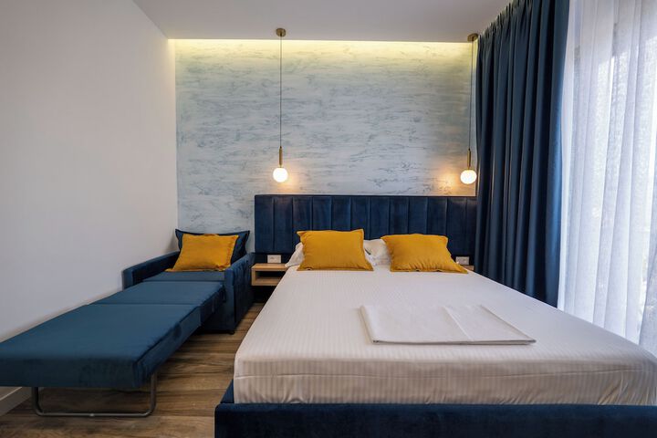 Room 18 of 61