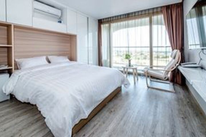 Room 9 of 22