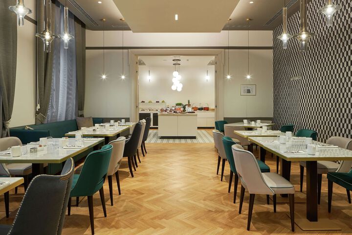 Dining 117 of 163