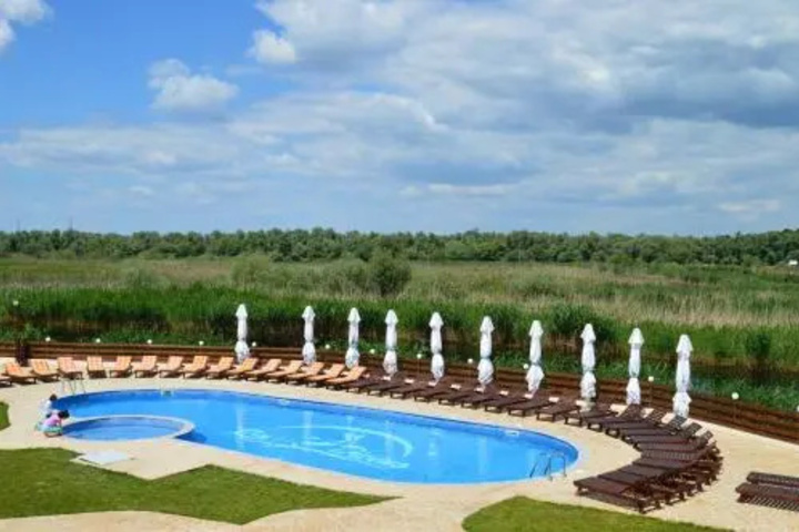 Pool 8 of 11