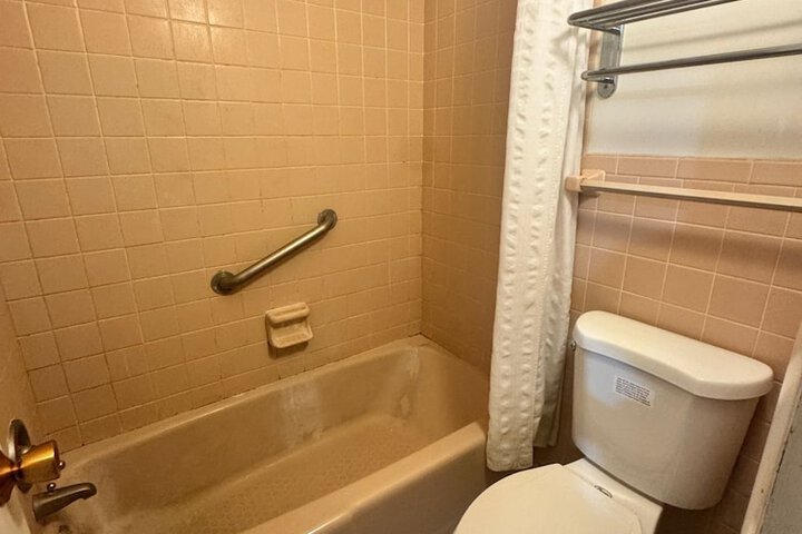 Room 18 of 35