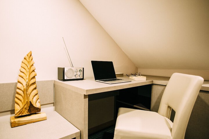 Room 20 of 48
