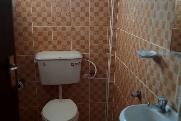Room 28 of 57