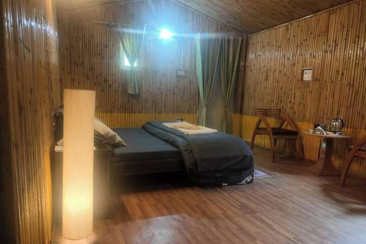 Room 15 of 80