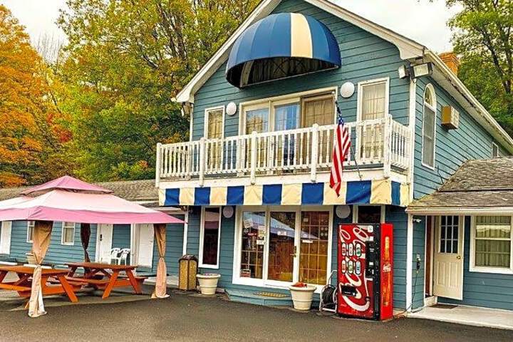 Photo of American Inn Lee