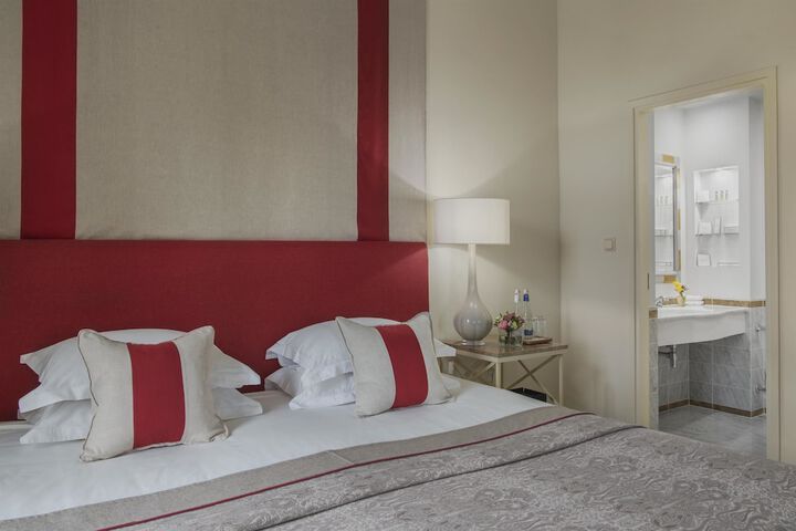 Room 25 of 61