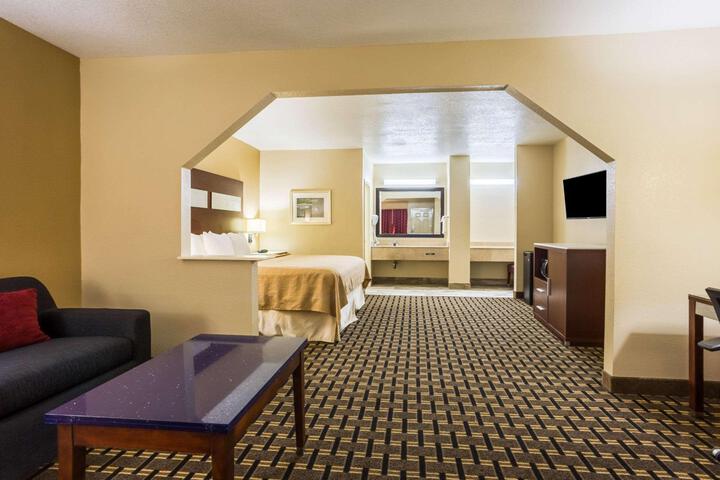 Basic King Bed (9 of 9)