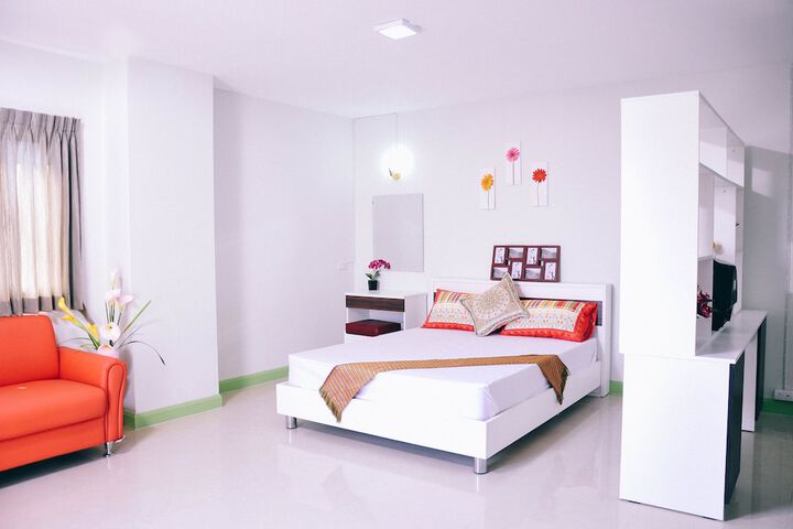 Room 17 of 48