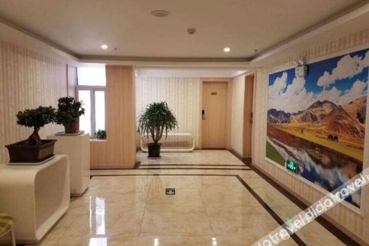 Hotel Interior 6 of 14