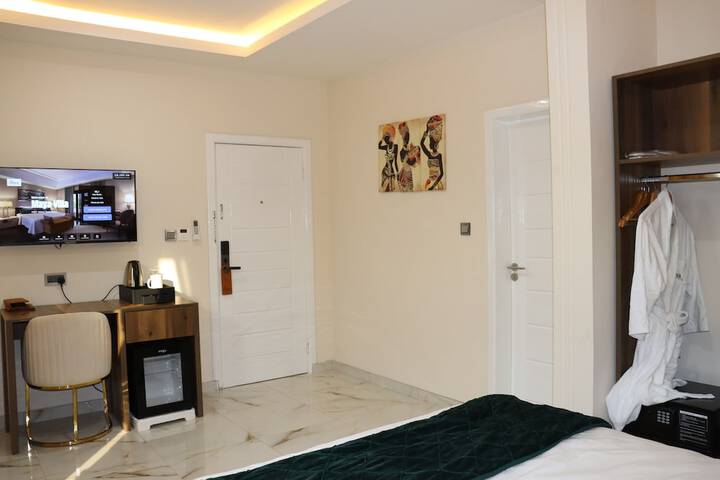 Room 26 of 111
