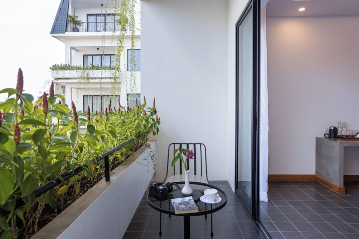 Terrace/Patio 54 of 56