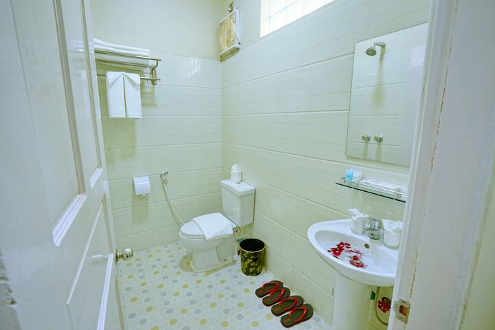 Room 24 of 41