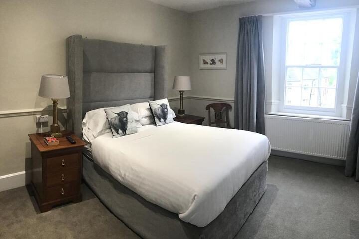Room 2 of 15