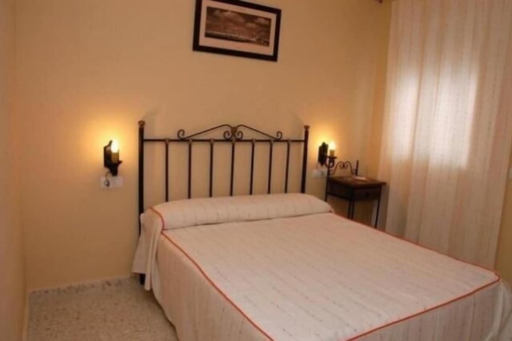 Room 12 of 26