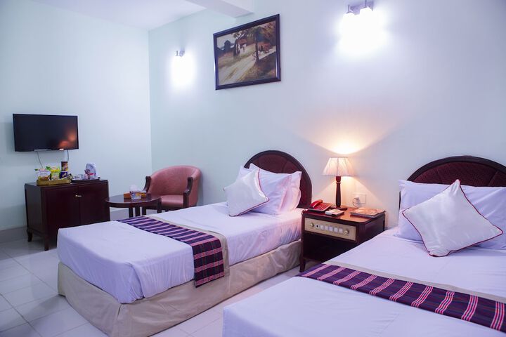 Meridian Hotel
