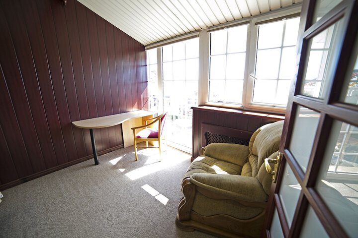 Room 10 of 37