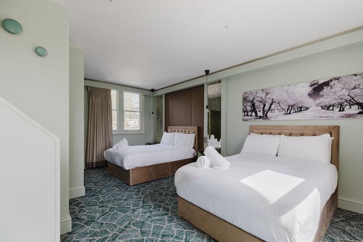 Room 194 of 263