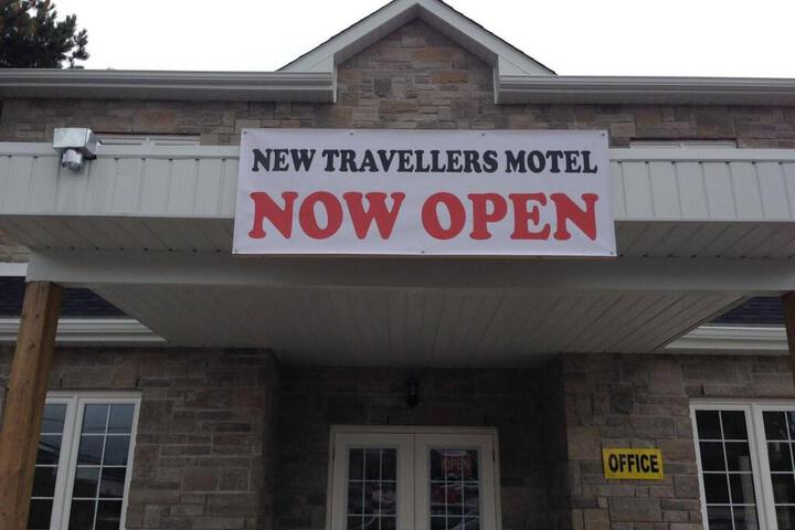 TRAVELLERS MOTEL