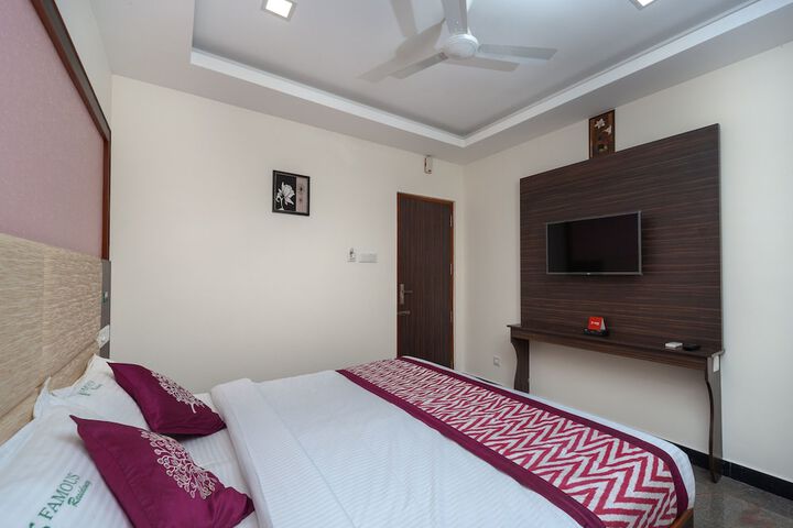 Room 8 of 24
