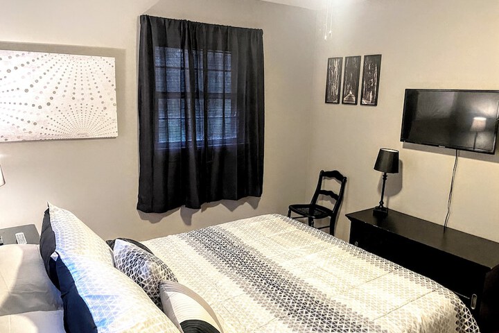 Room 18 of 150