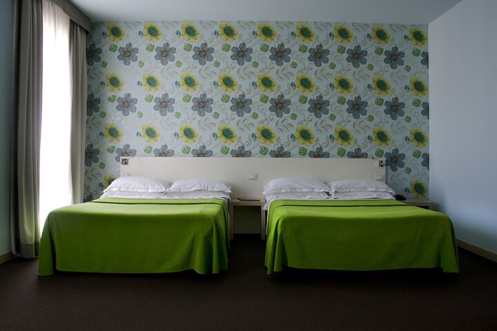 Room 7 of 21