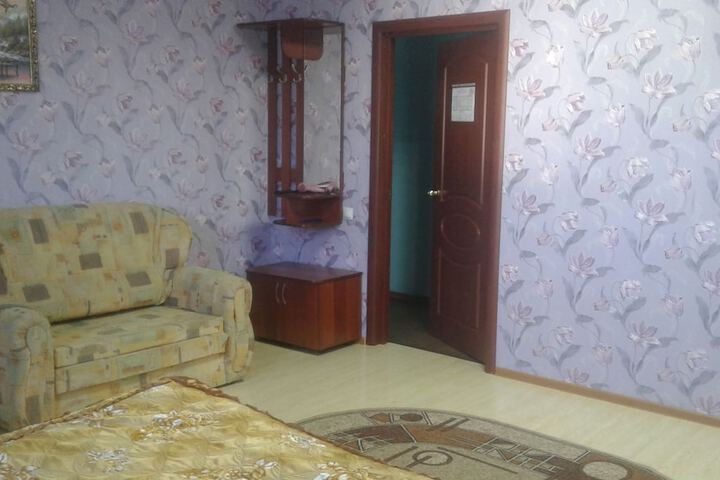 Room 11 of 12